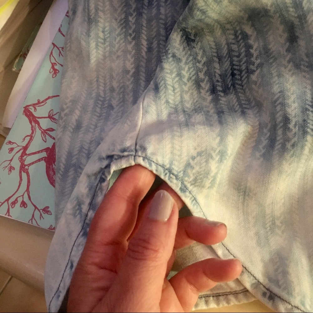 Anthropologie | Cloth & Stone Soft Chambray Button Down Slvless Top Festival EUC - Picture 16 of 16